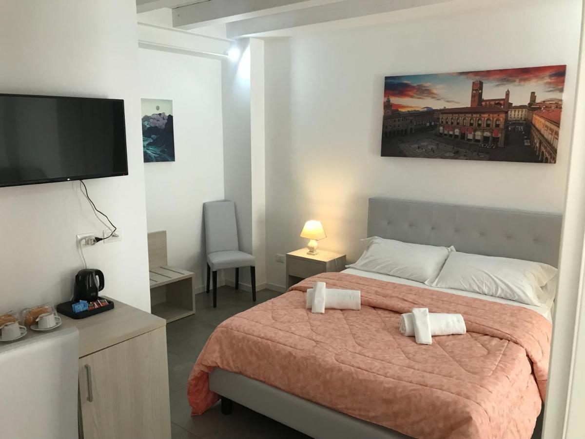 La Corte Del Sant'Orsola Rooms Bologna Eksteriør billede