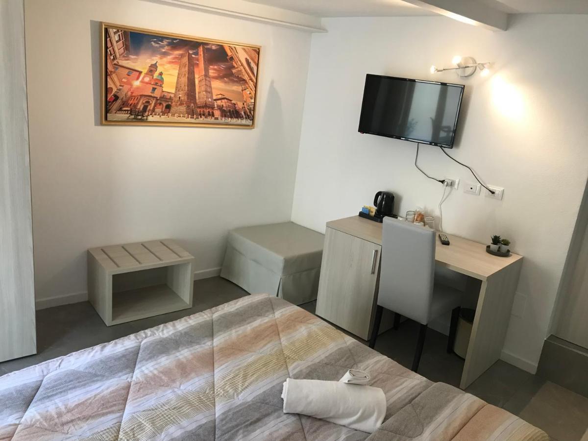 La Corte Del Sant'Orsola Rooms Bologna Eksteriør billede